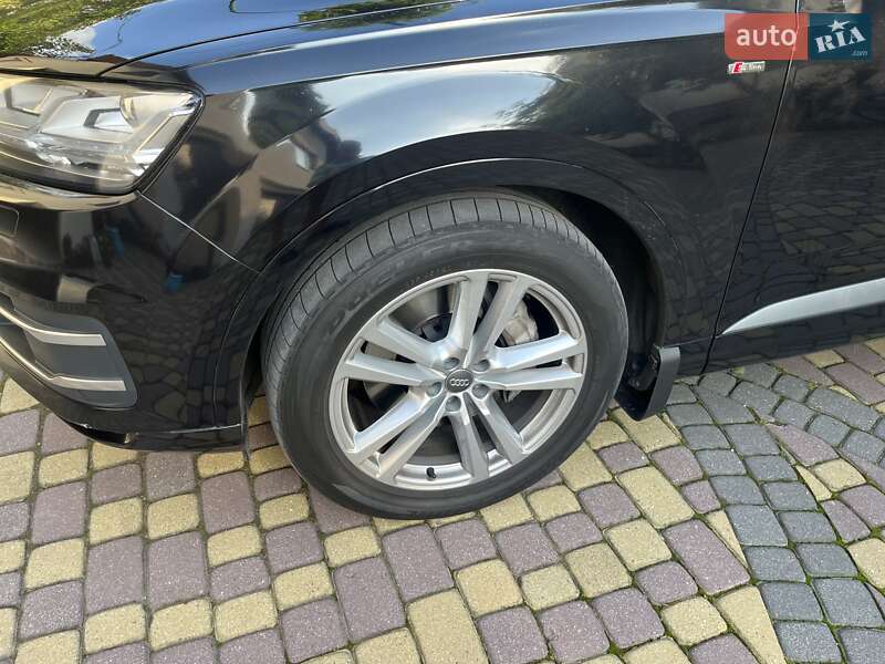 Внедорожник / Кроссовер Audi Q7 2016 в Львове