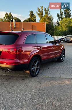 Внедорожник / Кроссовер Audi Q7 2006 в 