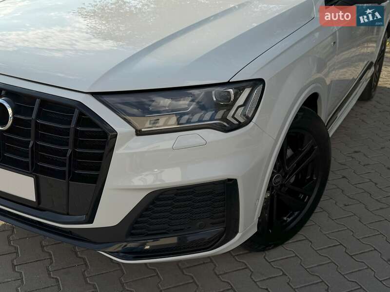 Позашляховик / Кросовер Audi Q7 2020 в Хмельницькому