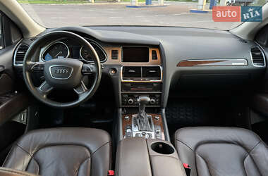 Внедорожник / Кроссовер Audi Q7 2013 в 