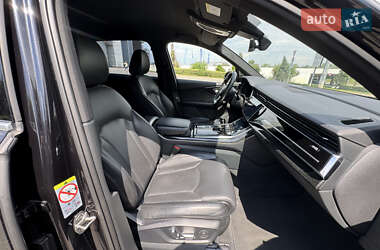 Внедорожник / Кроссовер Audi Q7 2020 в 
