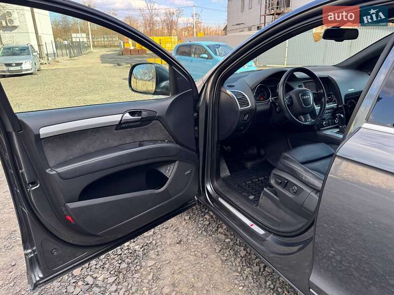 Внедорожник / Кроссовер Audi Q7 2007 в Луцке