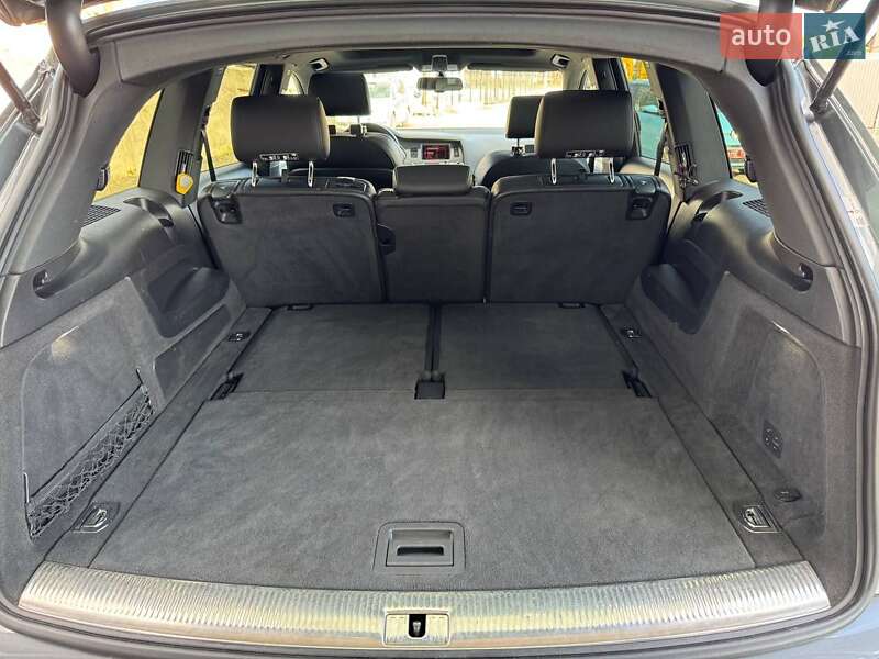 Внедорожник / Кроссовер Audi Q7 2007 в Луцке