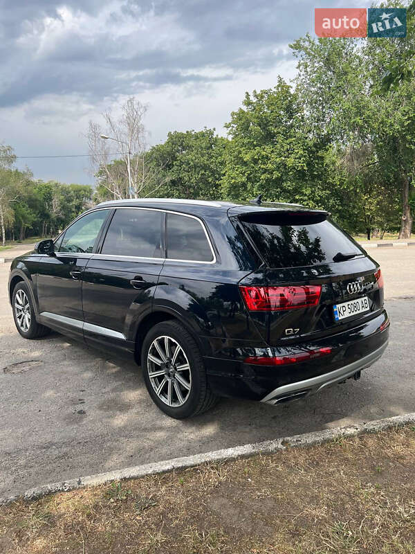 Внедорожник / Кроссовер Audi Q7 2017 в Запорожье