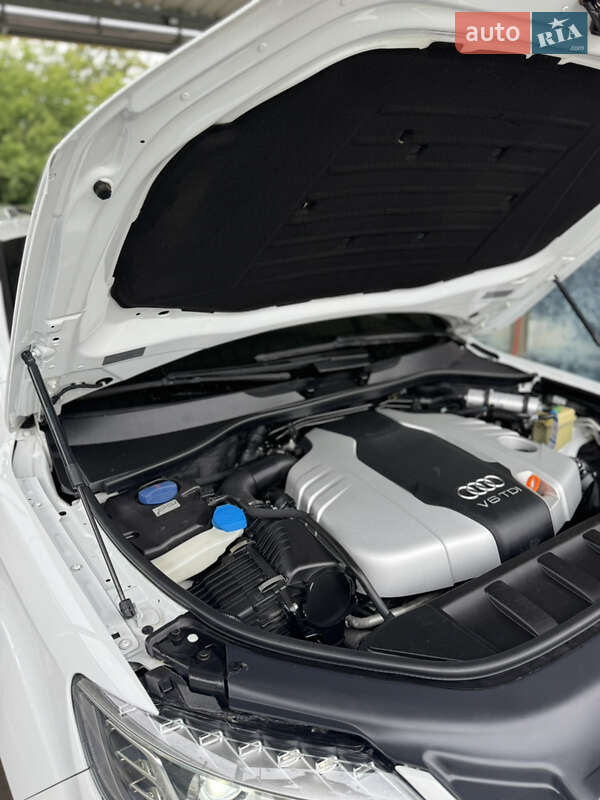 Позашляховик / Кросовер Audi Q7 2014 в Чорткові