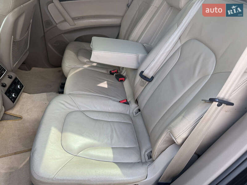 Внедорожник / Кроссовер Audi Q7 2007 в Одессе