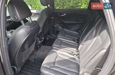 Внедорожник / Кроссовер Audi Q7 2016 в 