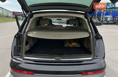 Внедорожник / Кроссовер Audi Q7 2013 в 