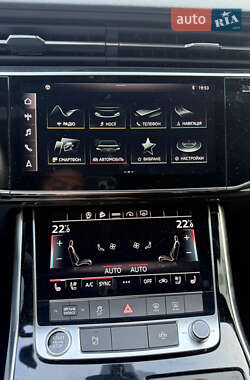 Внедорожник / Кроссовер Audi Q7 2021 в 