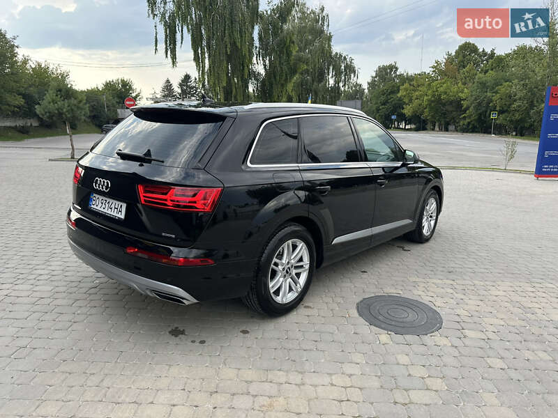 Внедорожник / Кроссовер Audi Q7 2016 в Тернополе