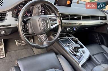 Внедорожник / Кроссовер Audi Q7 2017 в 