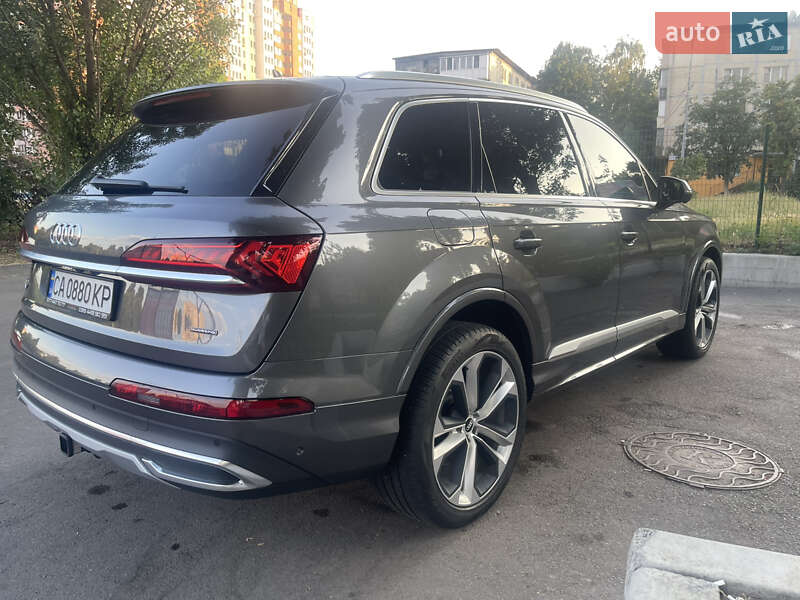 Внедорожник / Кроссовер Audi Q7 2021 в Киеве