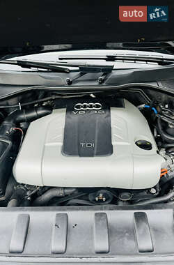 Внедорожник / Кроссовер Audi Q7 2006 в 