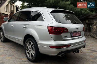 Внедорожник / Кроссовер Audi Q7 2013 в 
