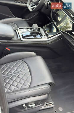 Внедорожник / Кроссовер Audi Q7 2020 в 