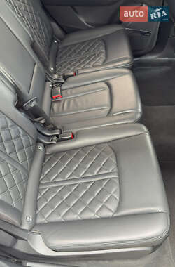 Внедорожник / Кроссовер Audi Q7 2020 в 