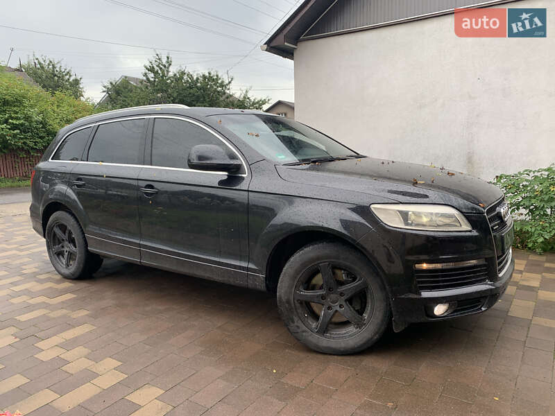 Внедорожник / Кроссовер Audi Q7 2006 в Надворной