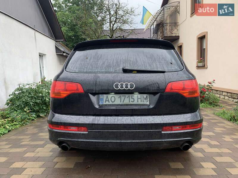 Внедорожник / Кроссовер Audi Q7 2006 в Надворной