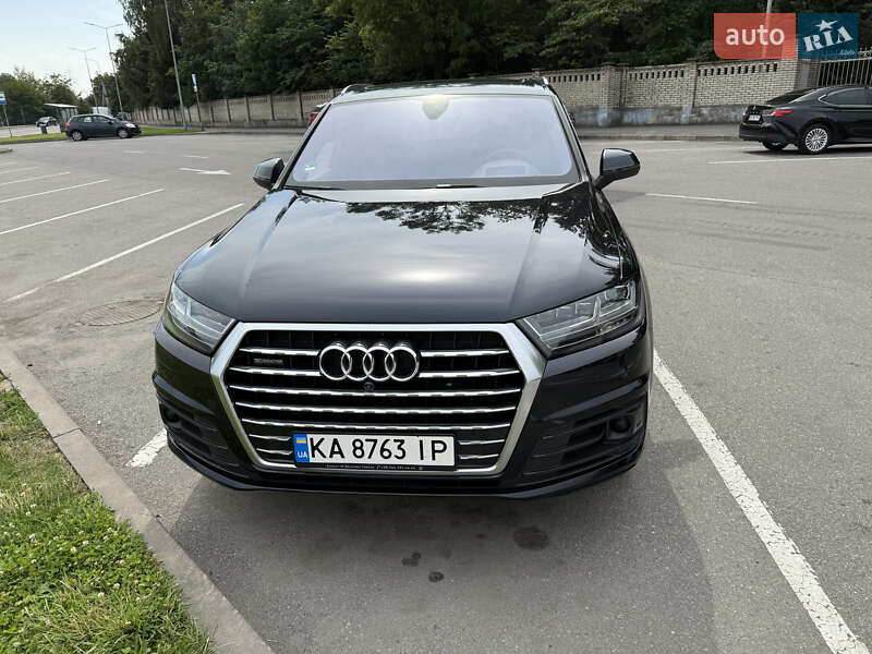 Audi Q7 2016