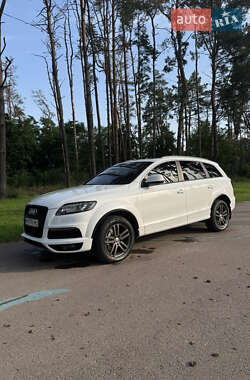 Позашляховик / Кросовер Audi Q7 2011 в 