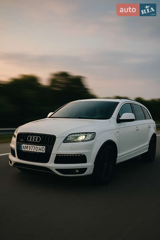 Позашляховик / Кросовер Audi Q7 2011 в Житомирі