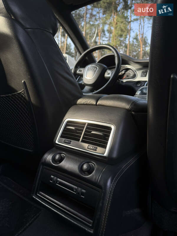 Позашляховик / Кросовер Audi Q7 2011 в Житомирі