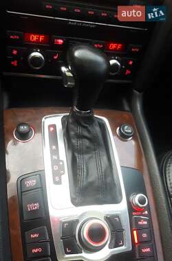 Внедорожник / Кроссовер Audi Q7 2006 в 