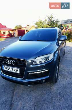 Внедорожник / Кроссовер Audi Q7 2007 в 