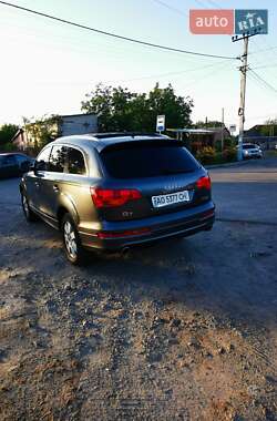 Внедорожник / Кроссовер Audi Q7 2007 в 