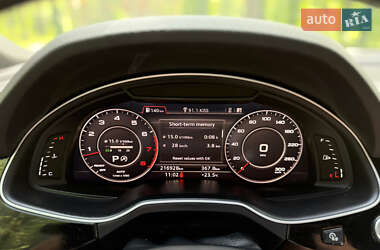 Внедорожник / Кроссовер Audi Q7 2017 в 
