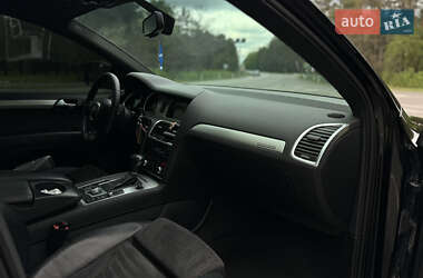 Внедорожник / Кроссовер Audi Q7 2010 в 