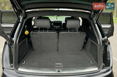 Внедорожник / Кроссовер Audi Q7 2010 в 