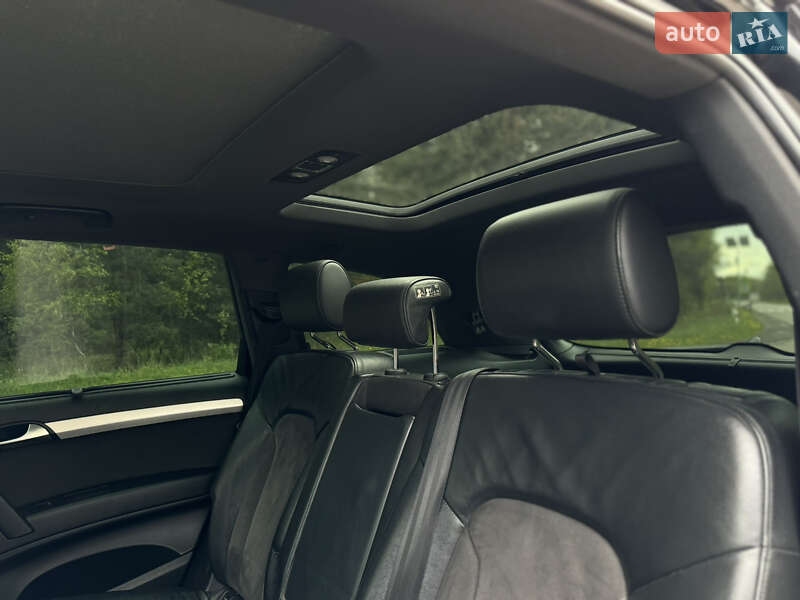 Внедорожник / Кроссовер Audi Q7 2010 в Луцке
