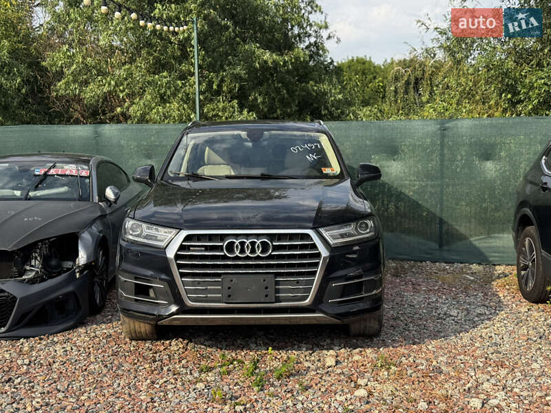 Audi Q7 2016