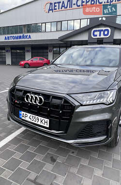 Внедорожник / Кроссовер Audi Q7 2023 в 
