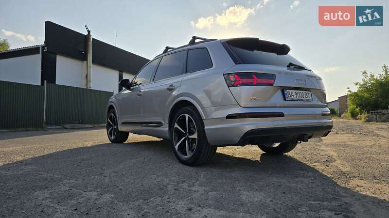 Позашляховик / Кросовер Audi Q7 2018 в Кропивницькому