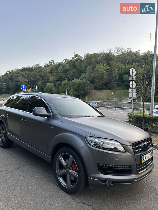 Внедорожник / Кроссовер Audi Q7 2006 в Киеве