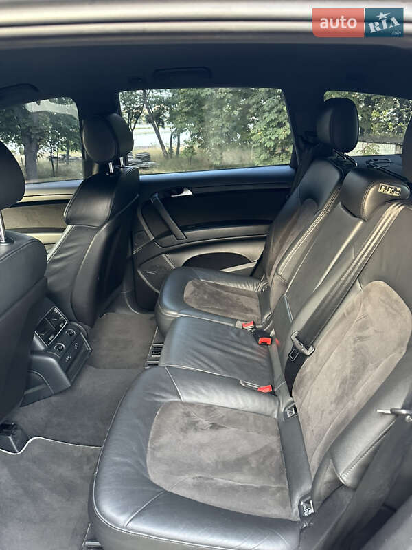 Внедорожник / Кроссовер Audi Q7 2006 в Киеве