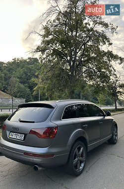 Внедорожник / Кроссовер Audi Q7 2006 в 