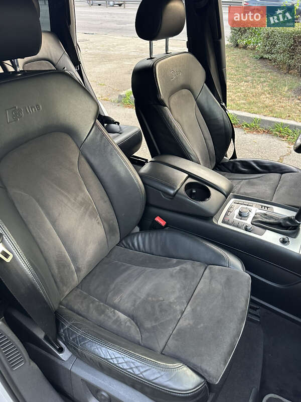 Внедорожник / Кроссовер Audi Q7 2006 в Киеве