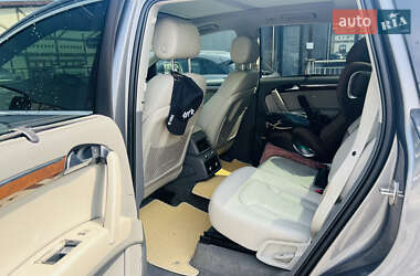 Внедорожник / Кроссовер Audi Q7 2010 в 