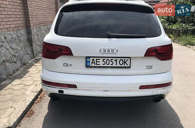 Внедорожник / Кроссовер Audi Q7 2014 в 