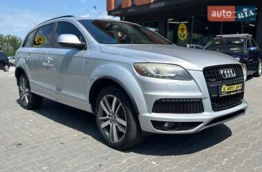 Позашляховик / Кросовер Audi Q7 2013 в Чернівцях