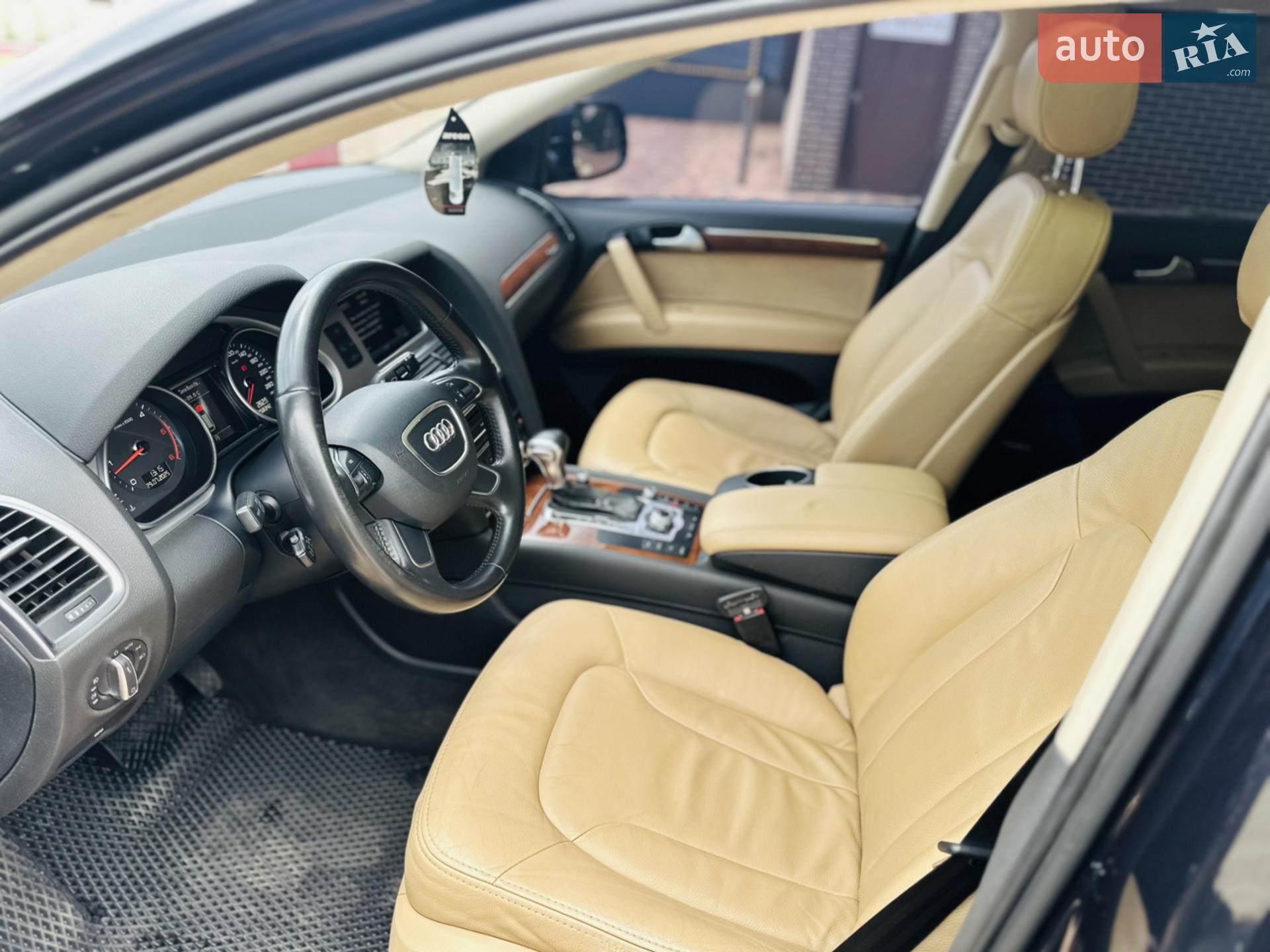 2011 Audi Q7 - мініатюра 12