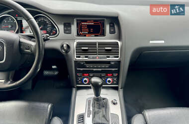 Внедорожник / Кроссовер Audi Q7 2008 в 