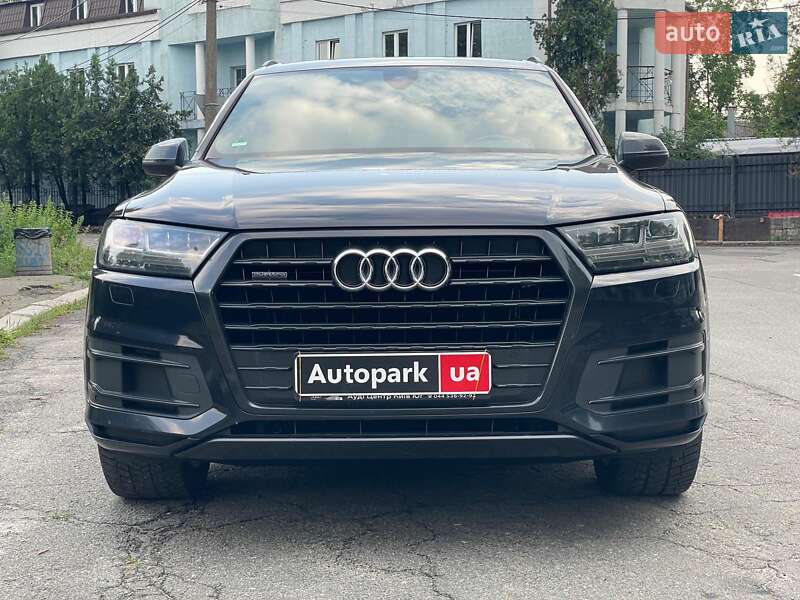 Позашляховик / Кросовер Audi Q7 2017 в Києві