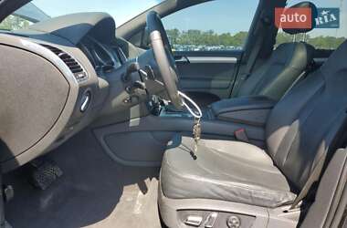 Внедорожник / Кроссовер Audi Q7 2015 в 