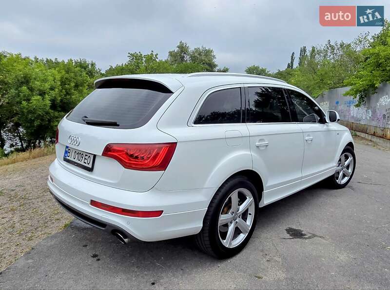 Позашляховик / Кросовер Audi Q7 2010 в Кременчуці