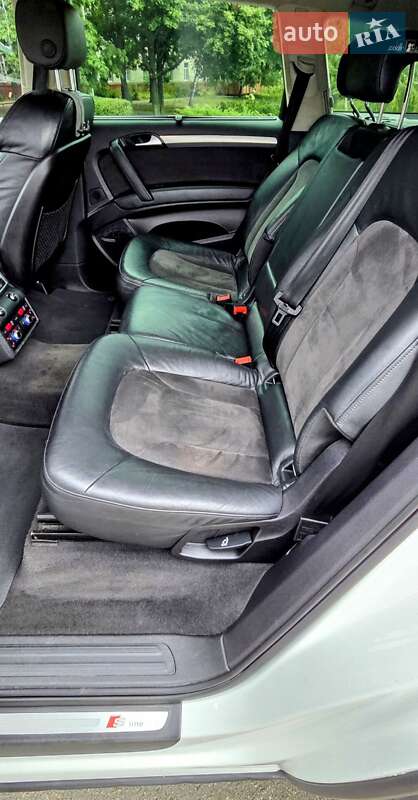 Позашляховик / Кросовер Audi Q7 2010 в Кременчуці