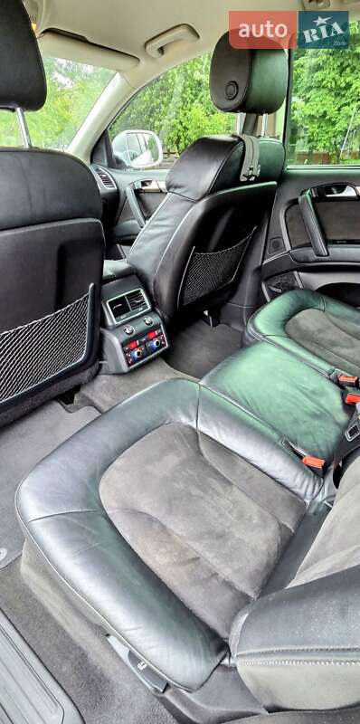 Позашляховик / Кросовер Audi Q7 2010 в Кременчуці
